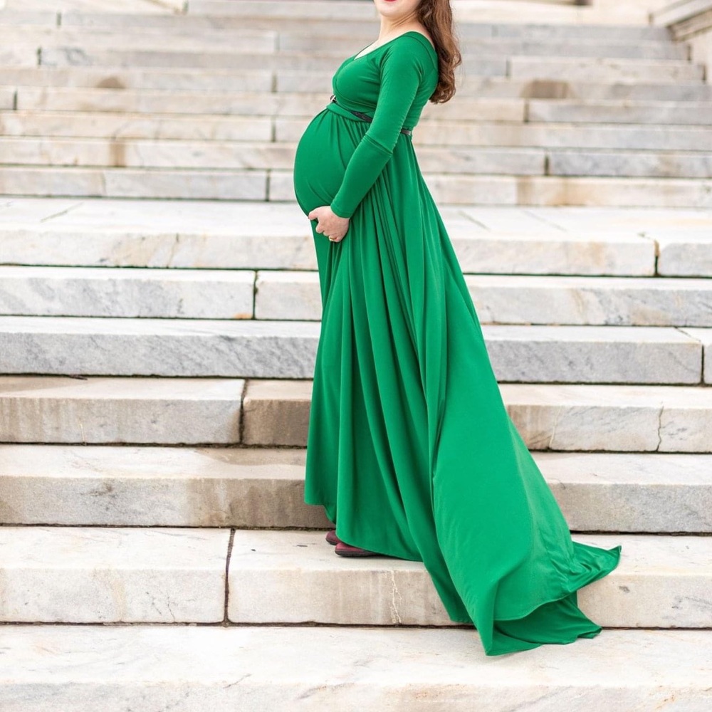 Saslax Maternity Off Shoulders Half Circle Gown, Green, Long Sleeves, size XS